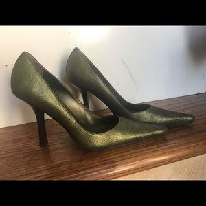 BCBG Maxazera Metallic green pumps
